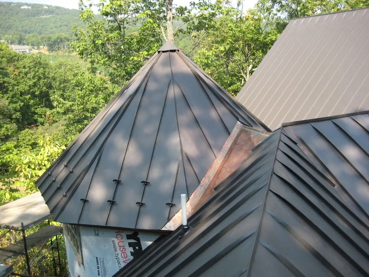 Professional Shingle Replacement & Repair by Craftsman Roofing in Rockingham